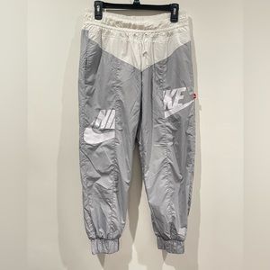 Nike Windrunner Joggers